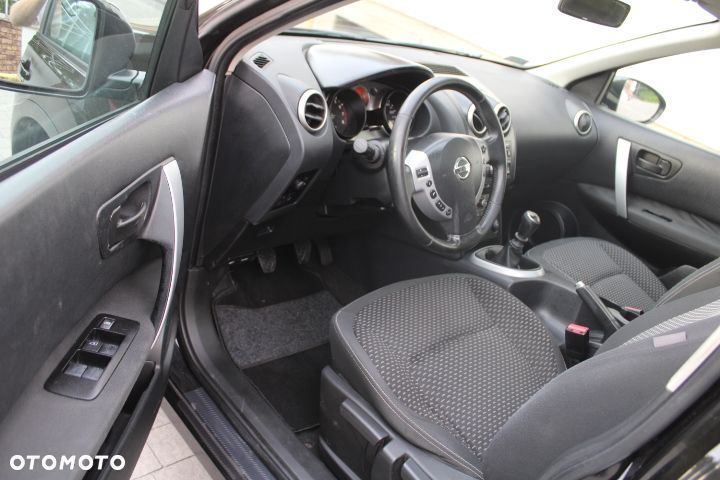 Nissan Qashqai - 26