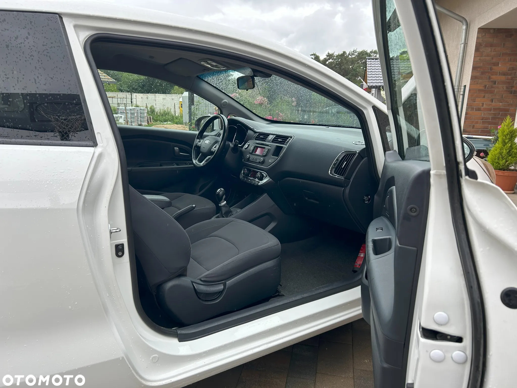 Kia Rio 1.4 crdi XL - 10