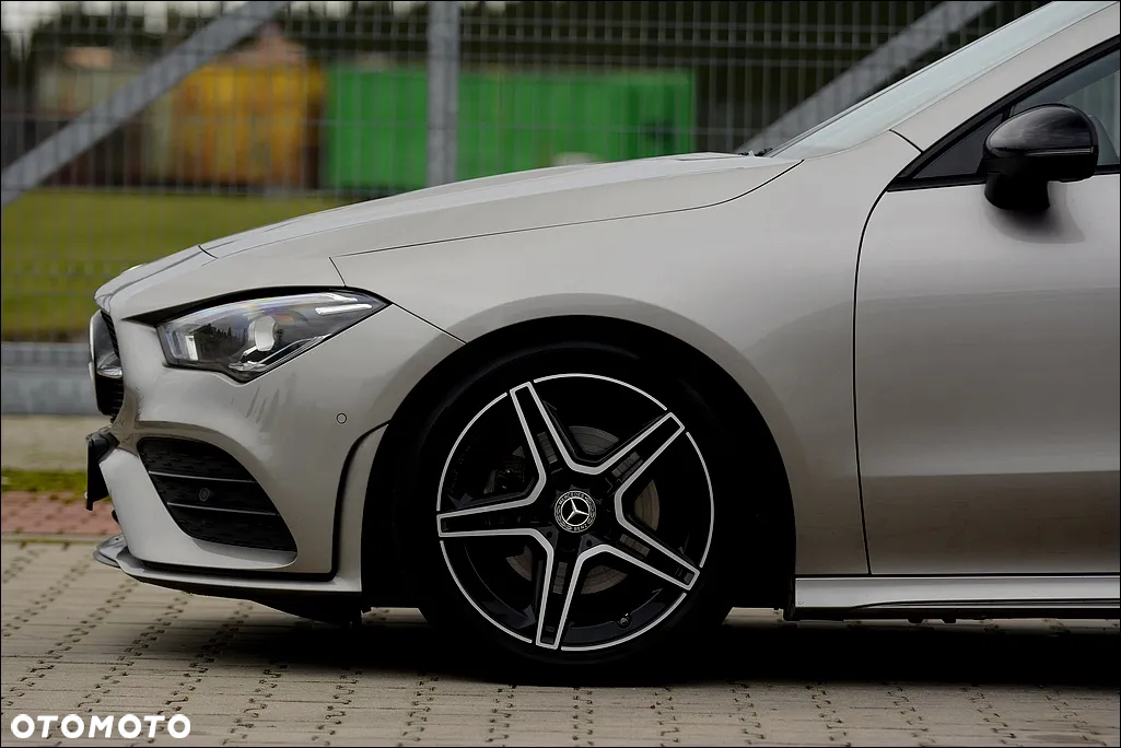 Mercedes-Benz CLA 180 Shooting Brake AMG Line - 39
