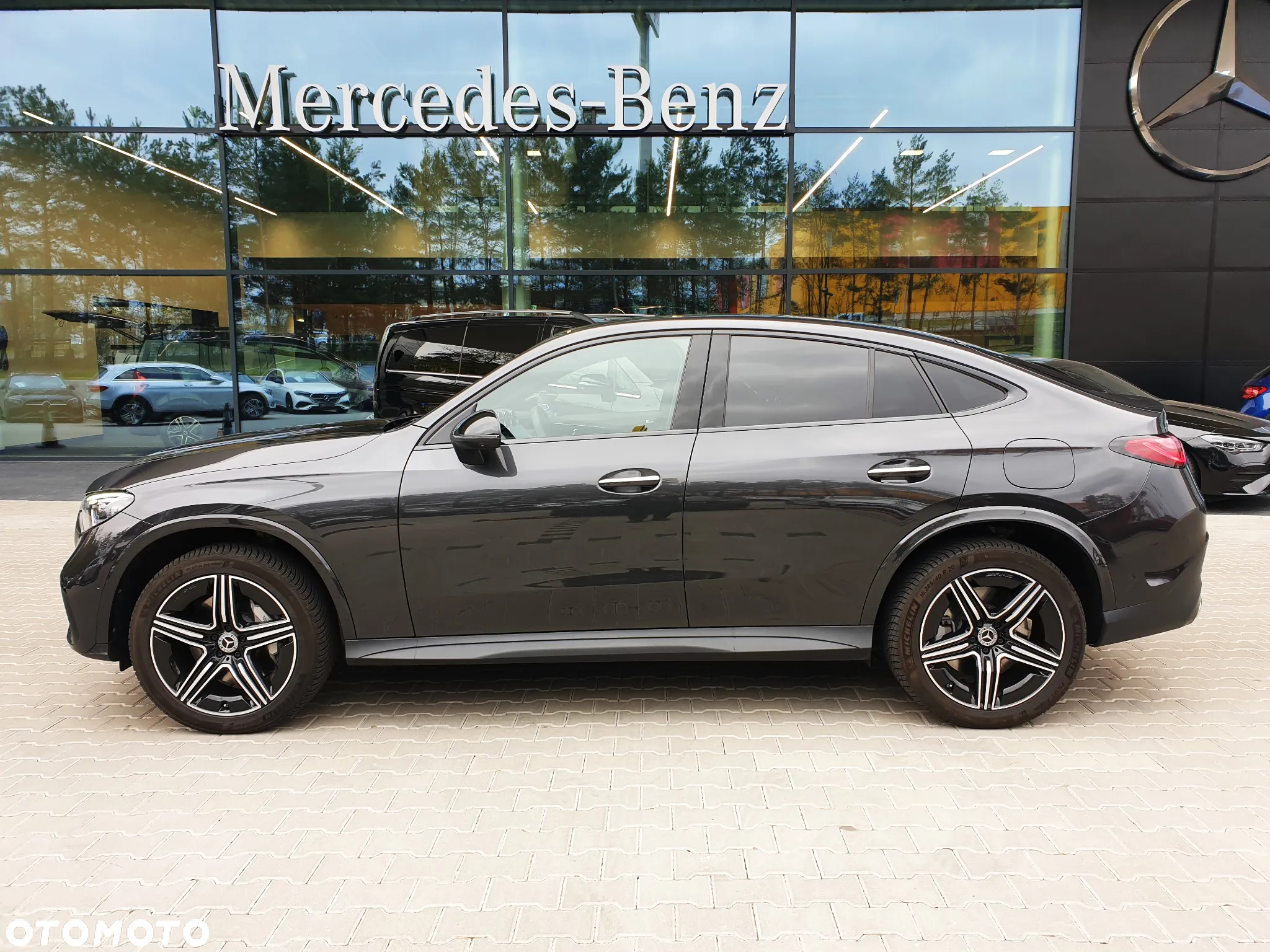 Mercedes-Benz GLC Coupe 300 e PHEV 4-Matic AMG Line - 3