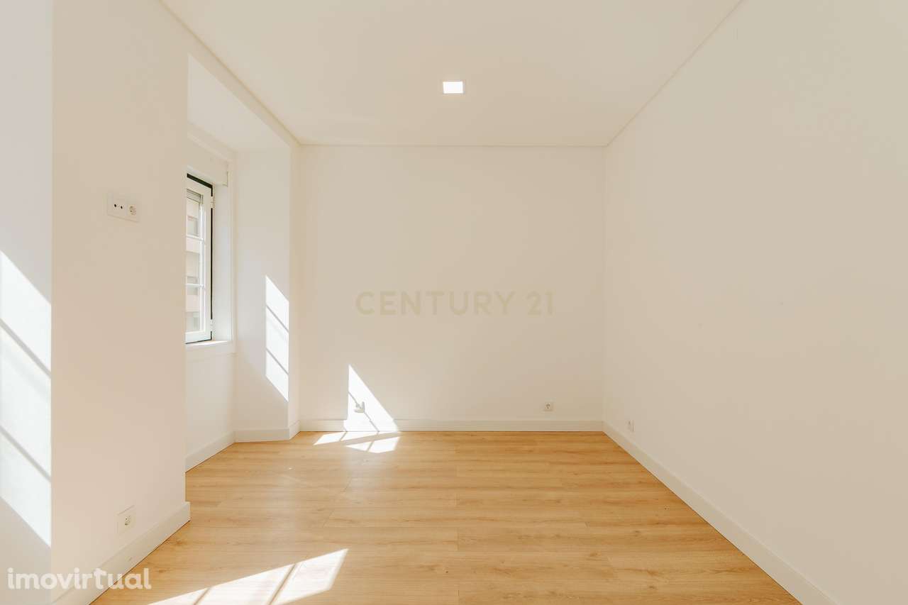 T2 - com AC pronto a habitar! - Grande imagem: 2/16