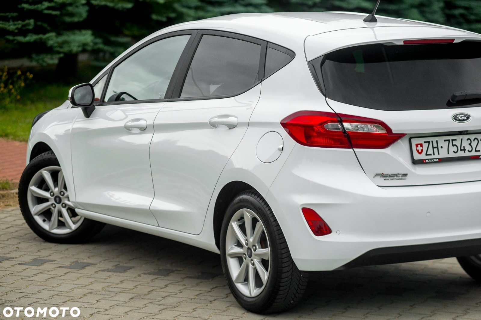 Ford Fiesta 1.0 EcoBoost S&S TITANIUM - 16