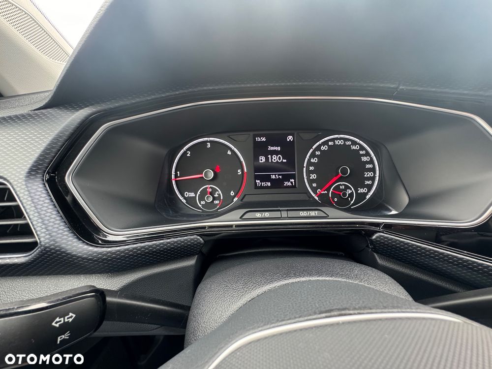 Volkswagen T-Cross - 23