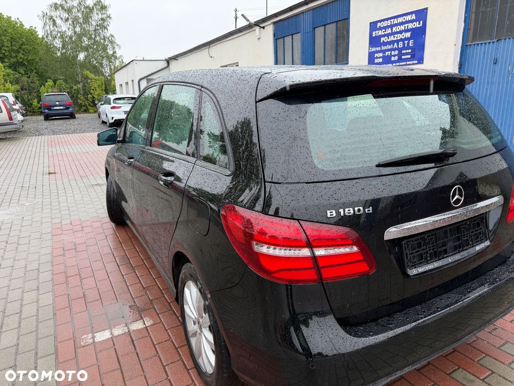 Mercedes-Benz Klasa B 180 (CDI) d 7G-DCT AMG Line - 2