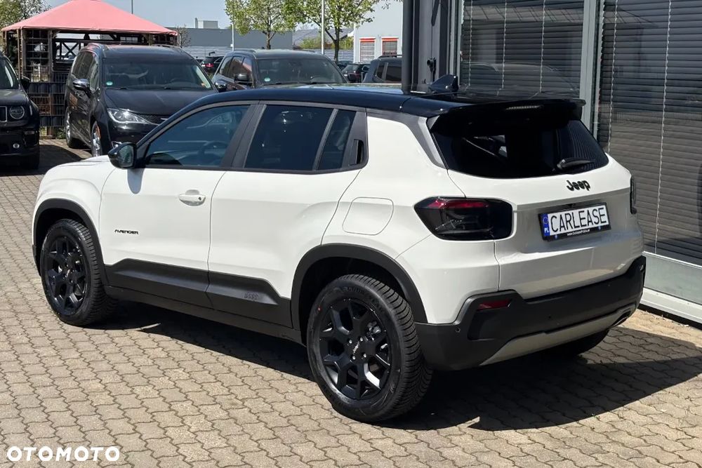 Jeep Avenger 1.2 T3 mHEV Black Edition FWD eDCT6 - 8