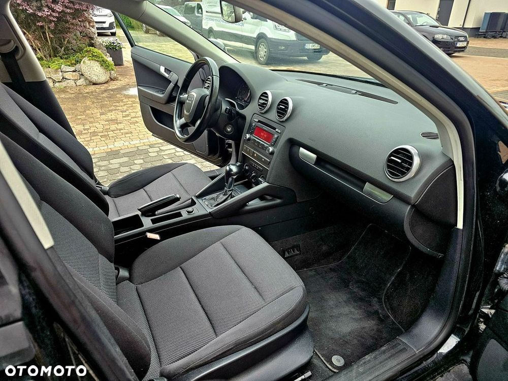 Audi A3 Sportback - 12