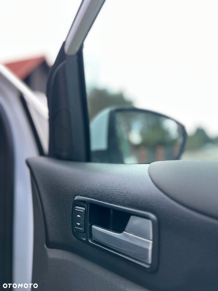 Ford Kuga 2.0 TDCi 4x4 Titanium - 28