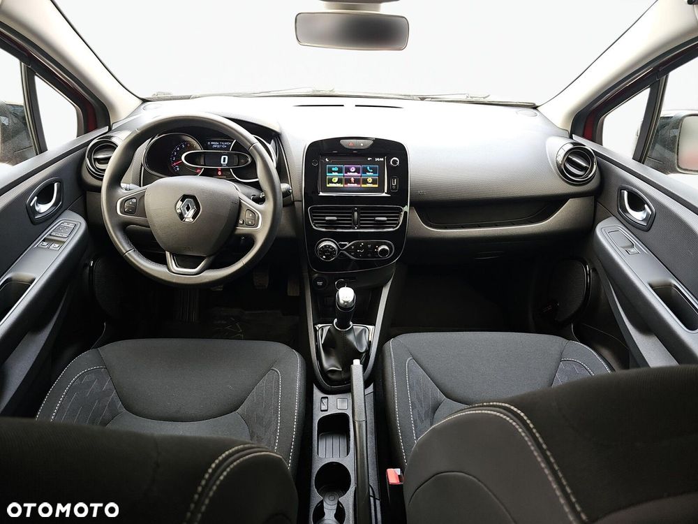 Renault Clio - 24