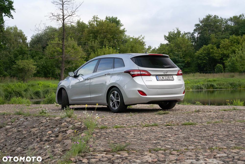 Hyundai i30 1.6 CRDi Comfort - 25