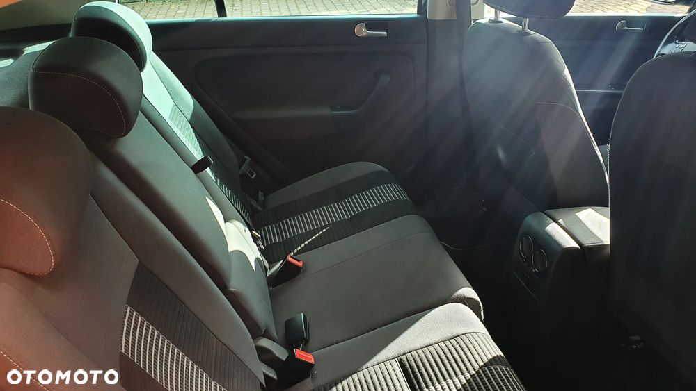 Volkswagen Golf Plus 1.9 TDI Comfortline - 13