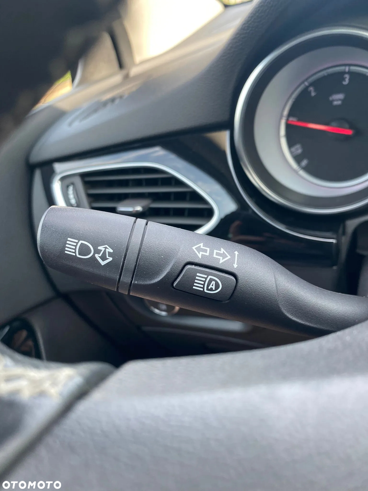 Opel Astra IV 1.6 CDTI Sport - 25