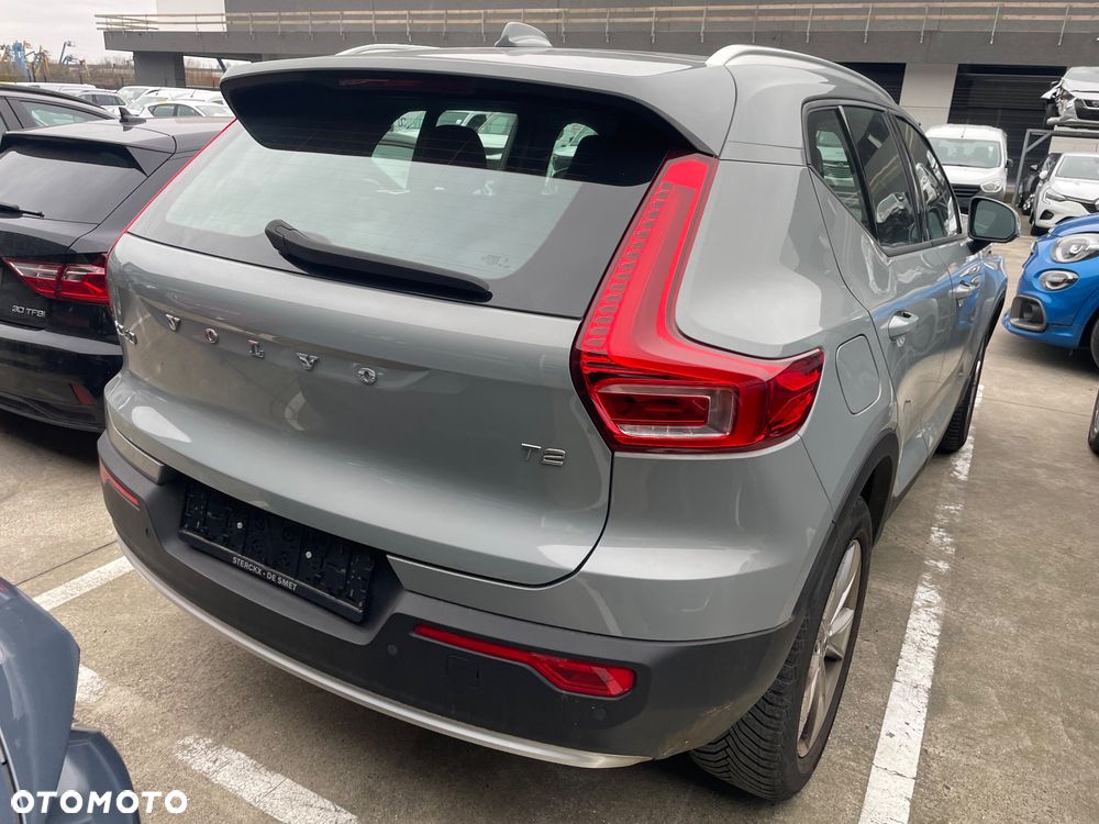 Volvo XC 40 ver-t5-awd-r--design - 4