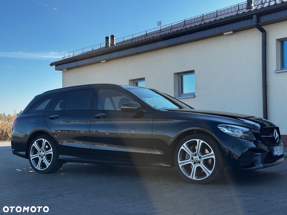 Mercedes-Benz Klasa C 300 de T 9G-TRONIC Night Edition - 3