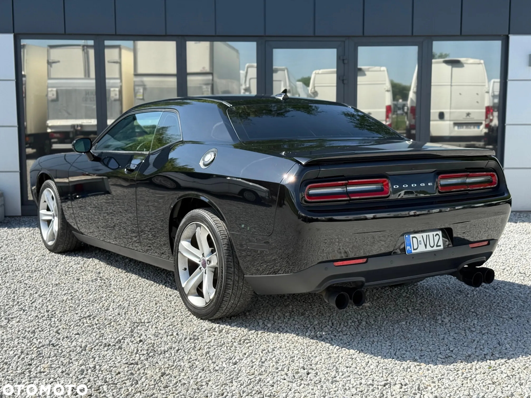 Dodge Challenger - 4