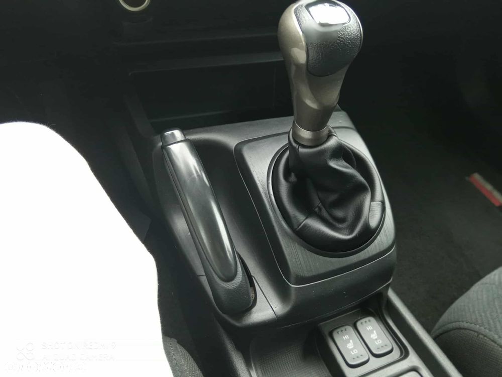 Honda Civic 1.8 Comfort - 13