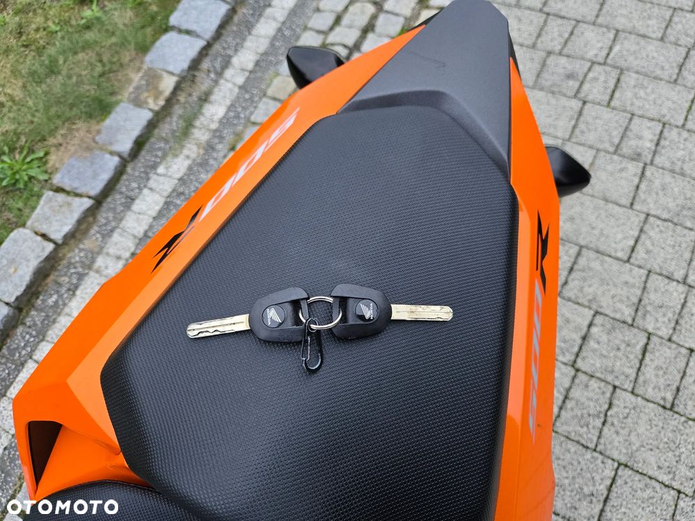 Honda CBR - 33