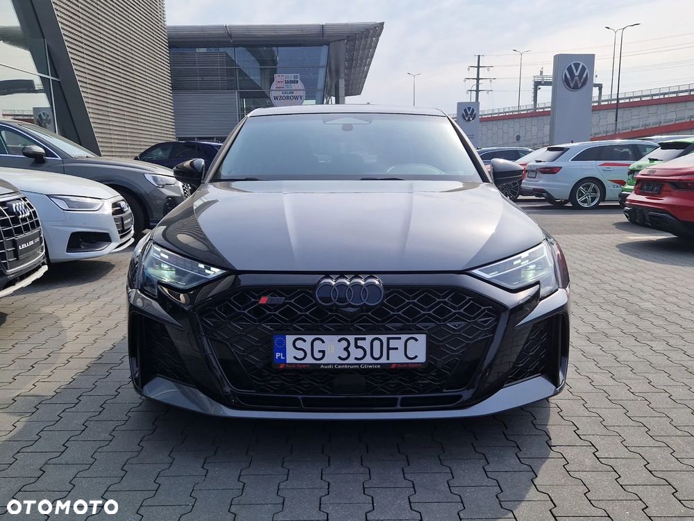 Audi RS3 Limousine - 5