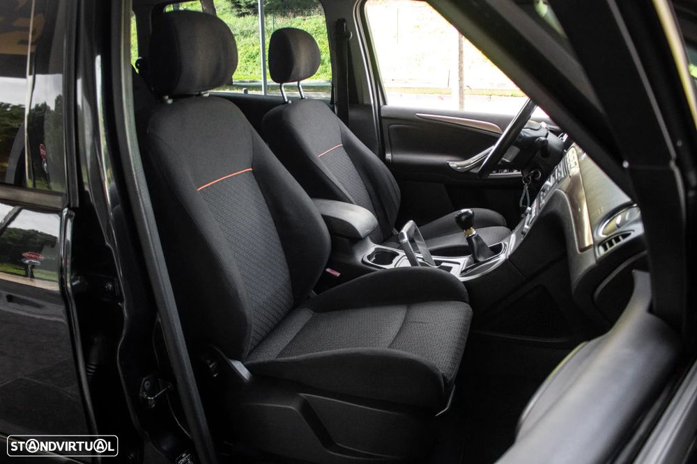 Ford S-Max 1.8 TDCi Trend 7L - 22