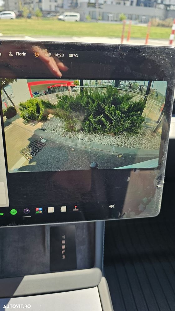Tesla Model 3 - 16