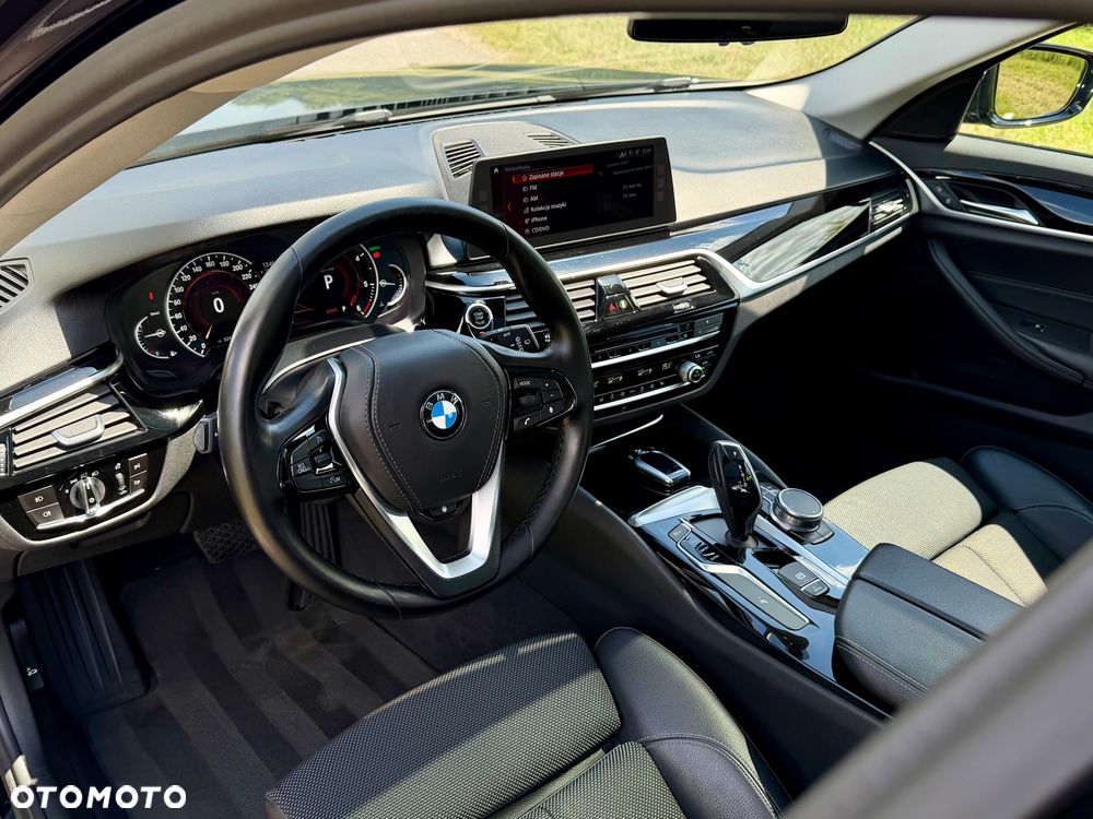 BMW Seria 5 520d xDrive MHEV Sport Line sport - 15