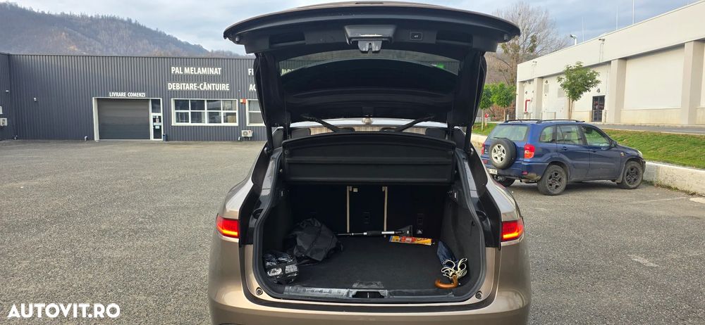 Jaguar F-Pace 20d AWD Aut. Portfolio - 9