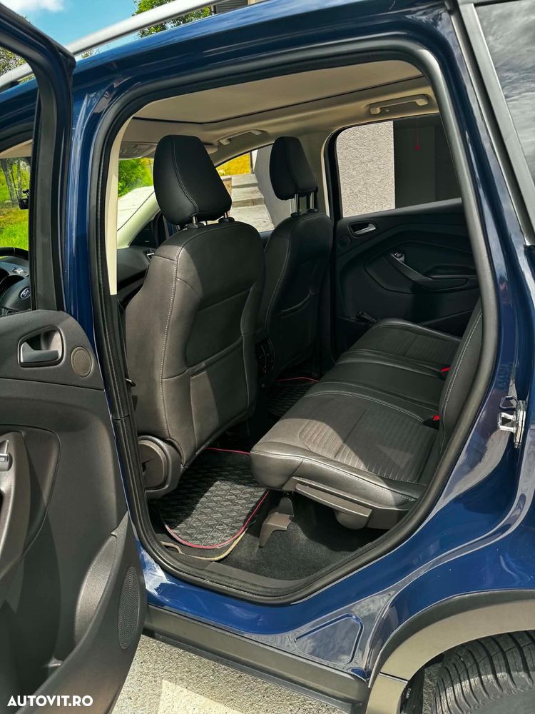 Ford Kuga 2.0 TDCi 4WD Powershift Titanium - 5