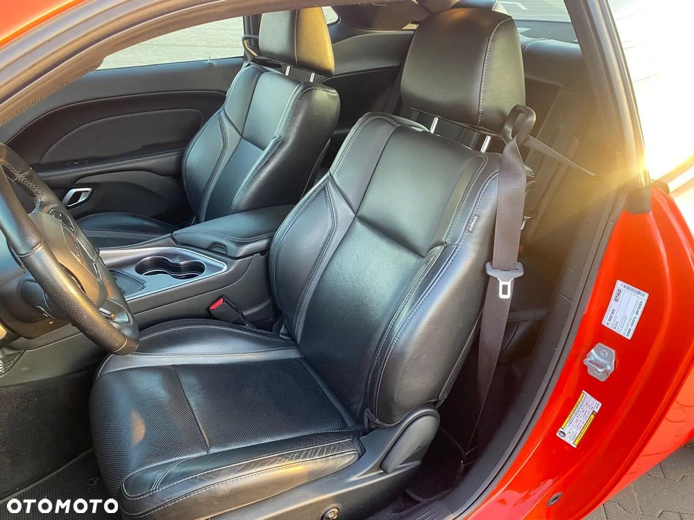 Dodge Challenger 3.6 SXT Plus - 8