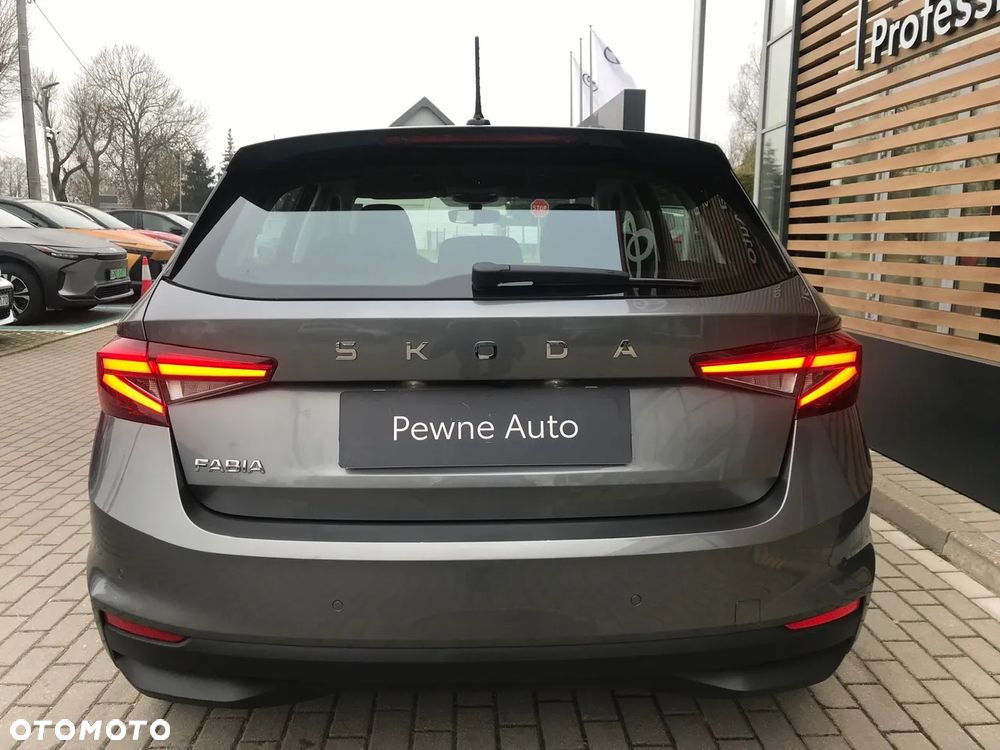 Skoda Fabia - 8