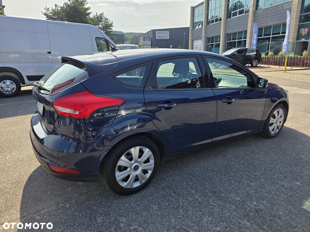 Ford Focus 1.5 TDCi SYNC Edition - 4