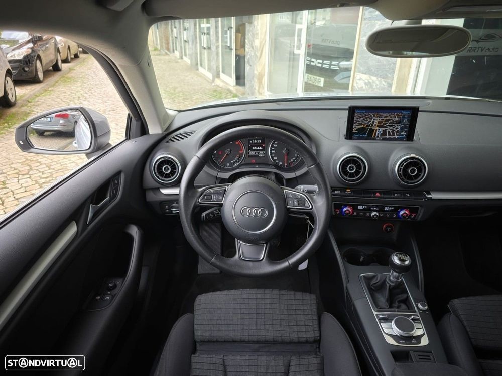 Audi A3 1.6 TDI Sport - 6