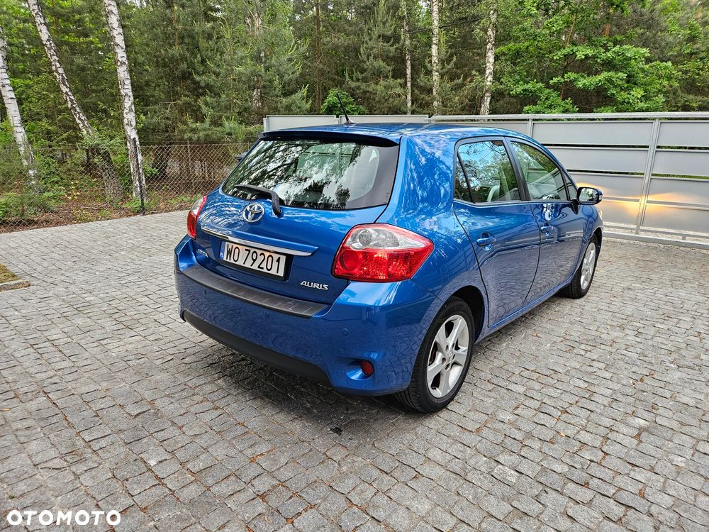 Toyota Auris 1.6 Sol - 4