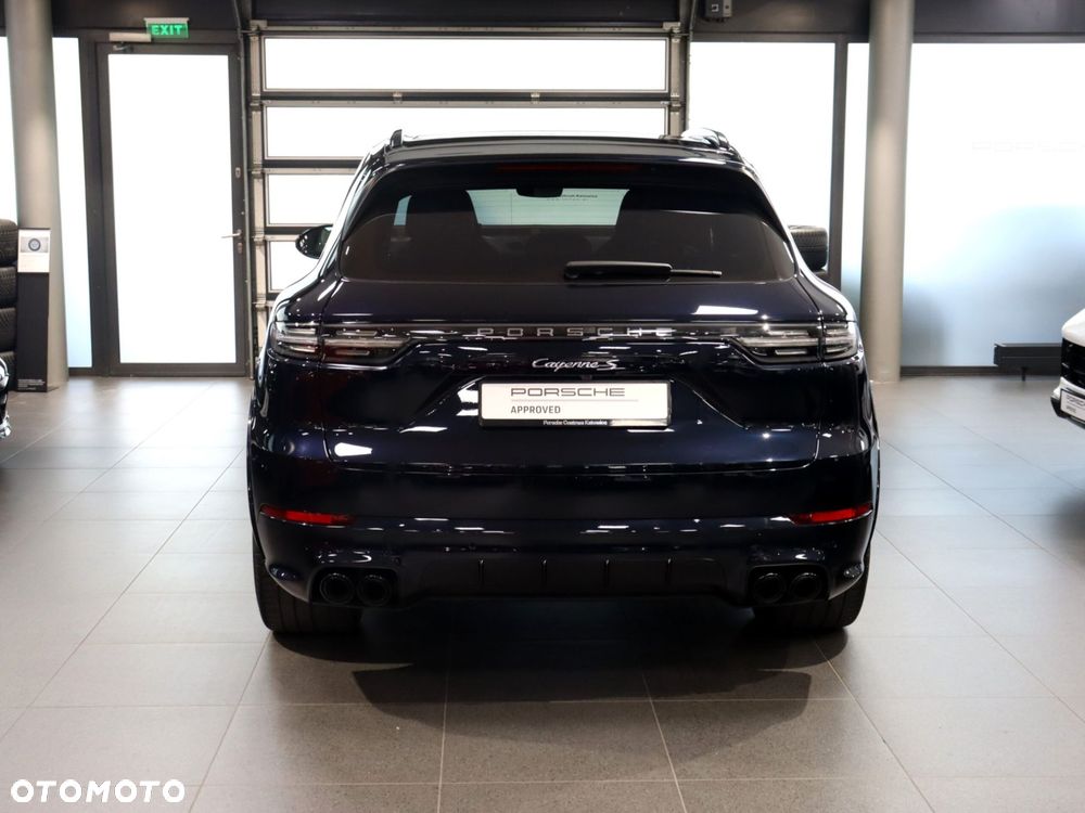 Porsche Cayenne S - 4