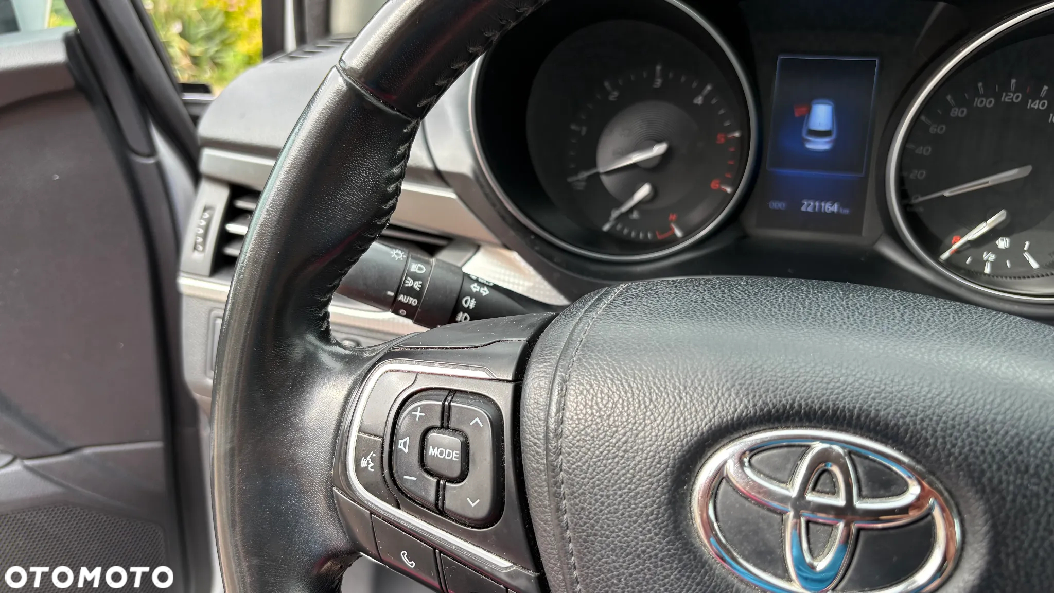 Toyota Avensis 2.0 D-4D Prestige - 23