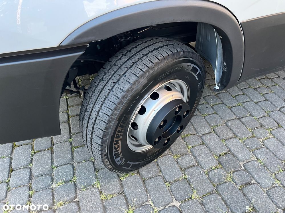 Iveco 70C18 - 7