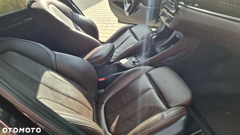 BMW X1 xDrive25i Sport Line - 15