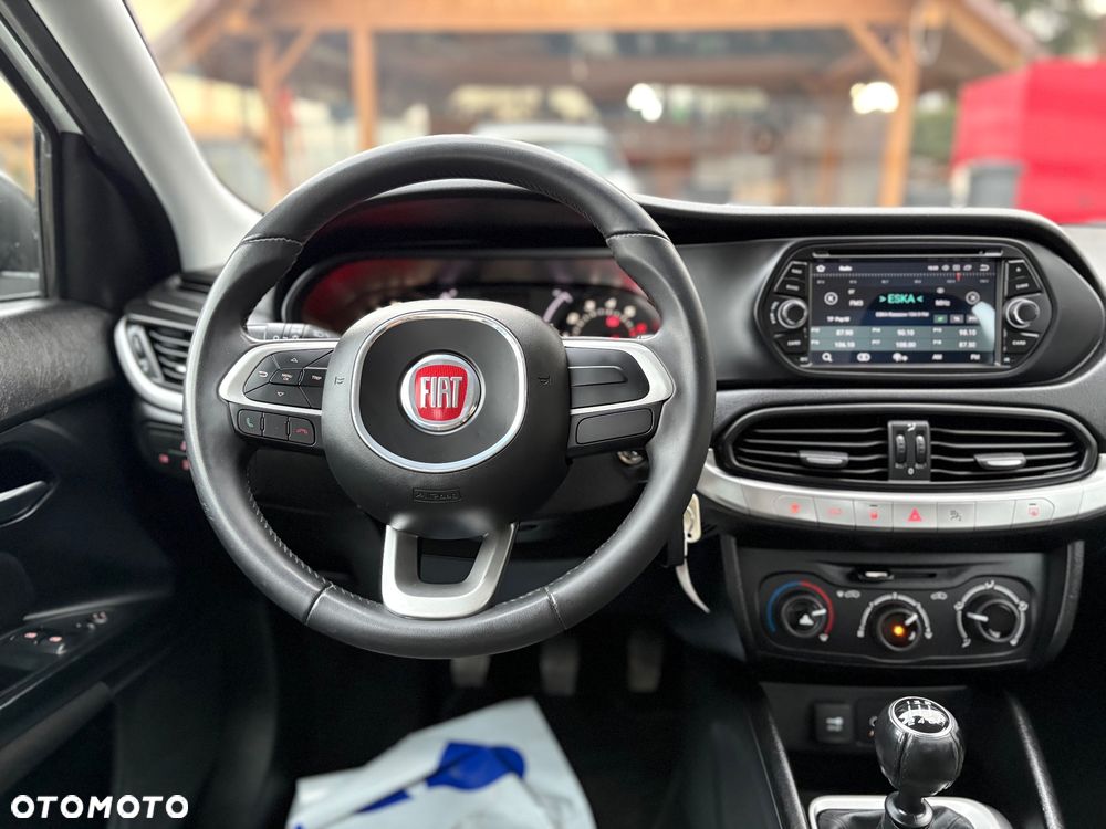 Fiat Tipo 1.4 16V Easy - 21