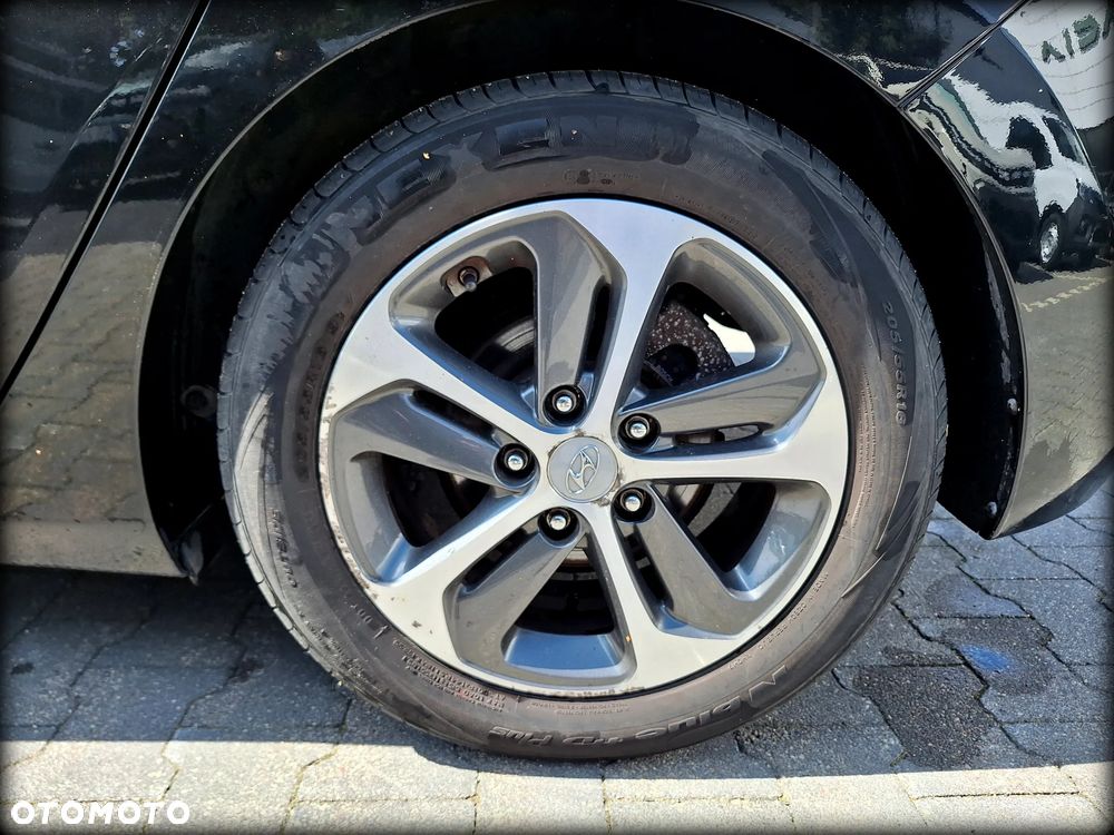 Hyundai i30 1.6 GDI BlueDrive Premium DCT - 29