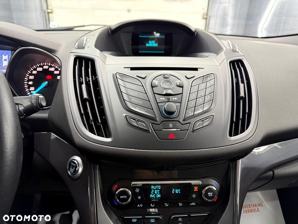 Ford Kuga 1.5 EcoBoost 2x4 Titanium - 18
