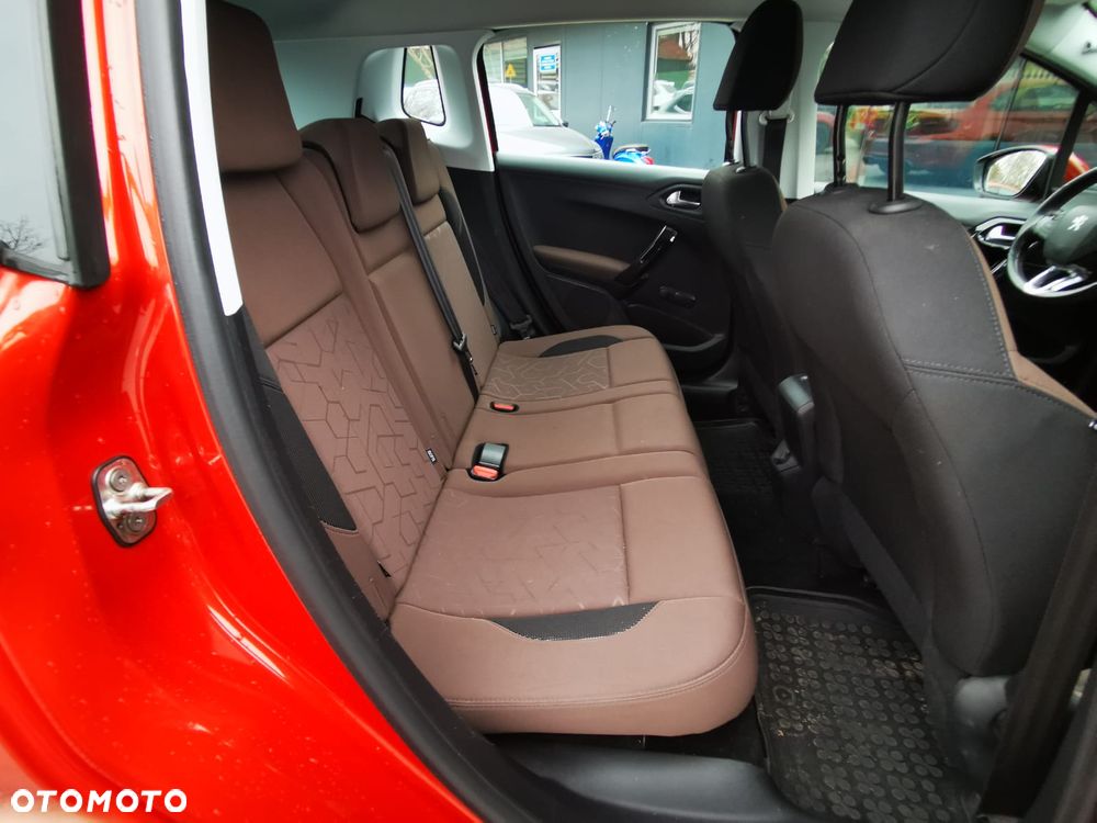 Peugeot 2008 1.2 Pure Tech Active - 6