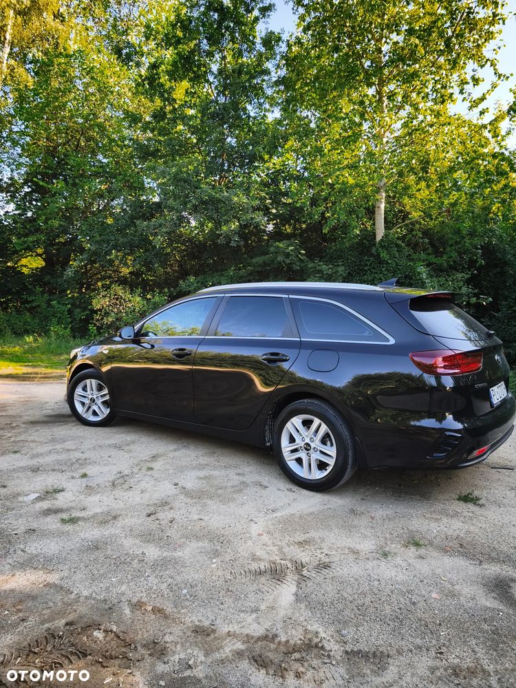 Kia Ceed 1.6 CRDi SCR M - 11