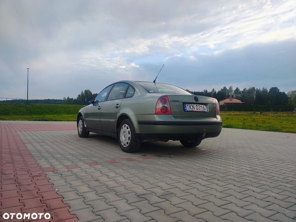 Volkswagen Passat - 10