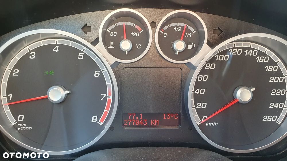 Ford Focus 2.5 ST - 14