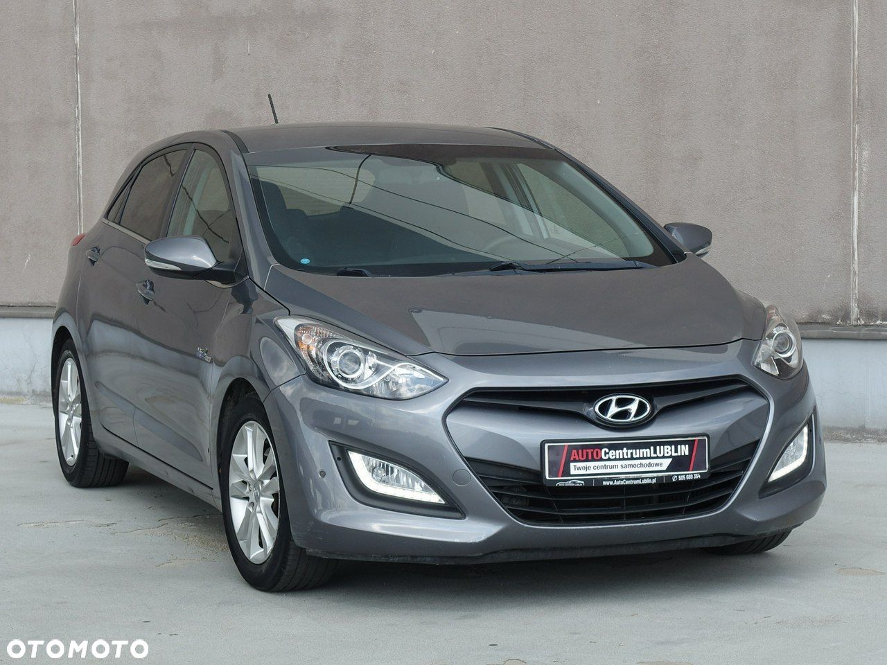 Hyundai i30 blue 1.6 CRDi Trend - 1