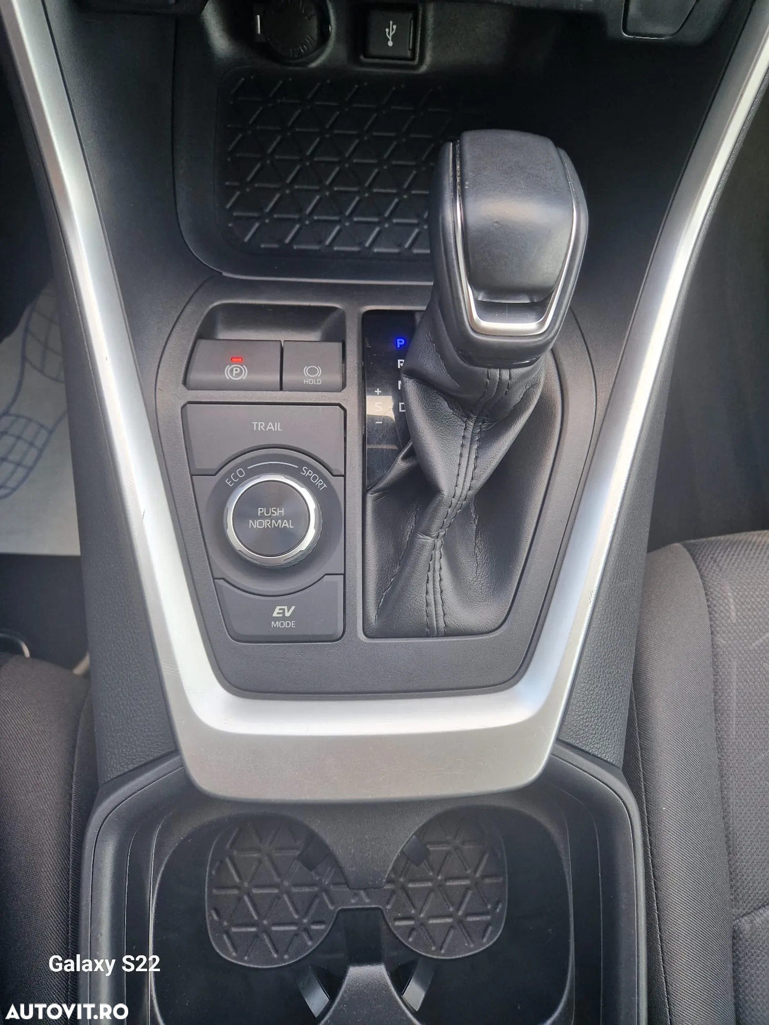 Toyota RAV4 2.5 Hybrid VVT-iE 4x4 Dynamic - 16