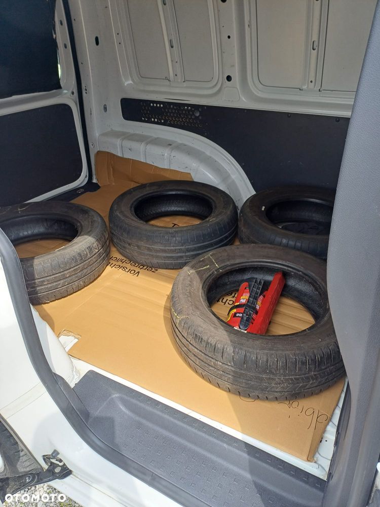 Volkswagen CADDY - 11
