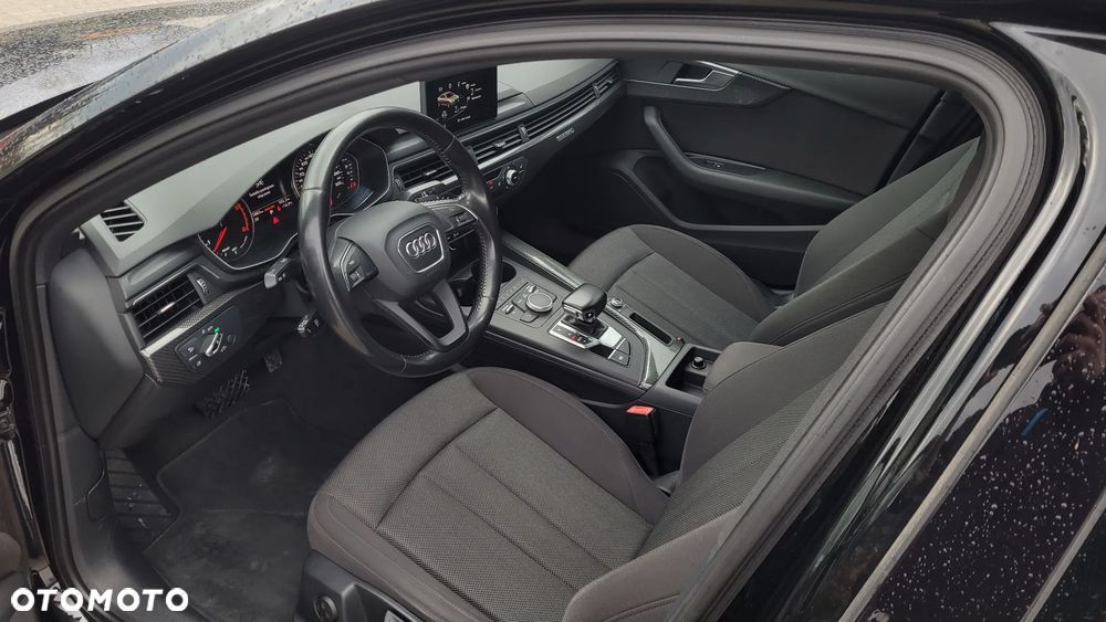 Audi A4 Limousine - 26