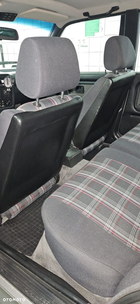 BMW Seria 3 ver-325ix - 15