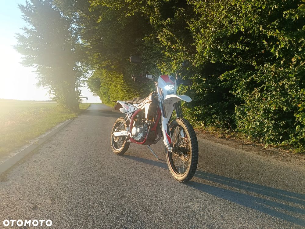 SWM RS 125 R - 2