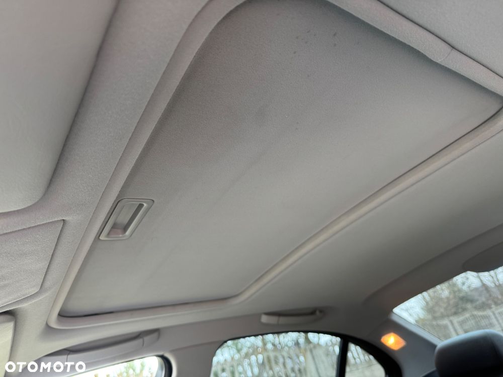 BMW Seria 3 318i - 17