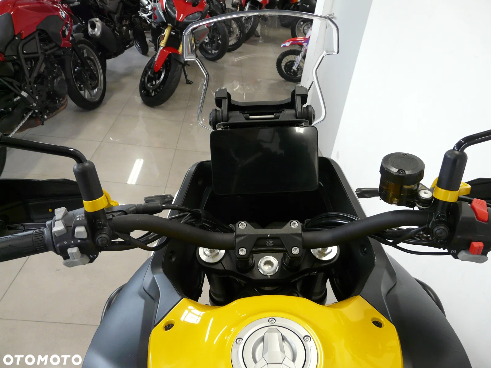 QJMOTOR SVT 650X - 22